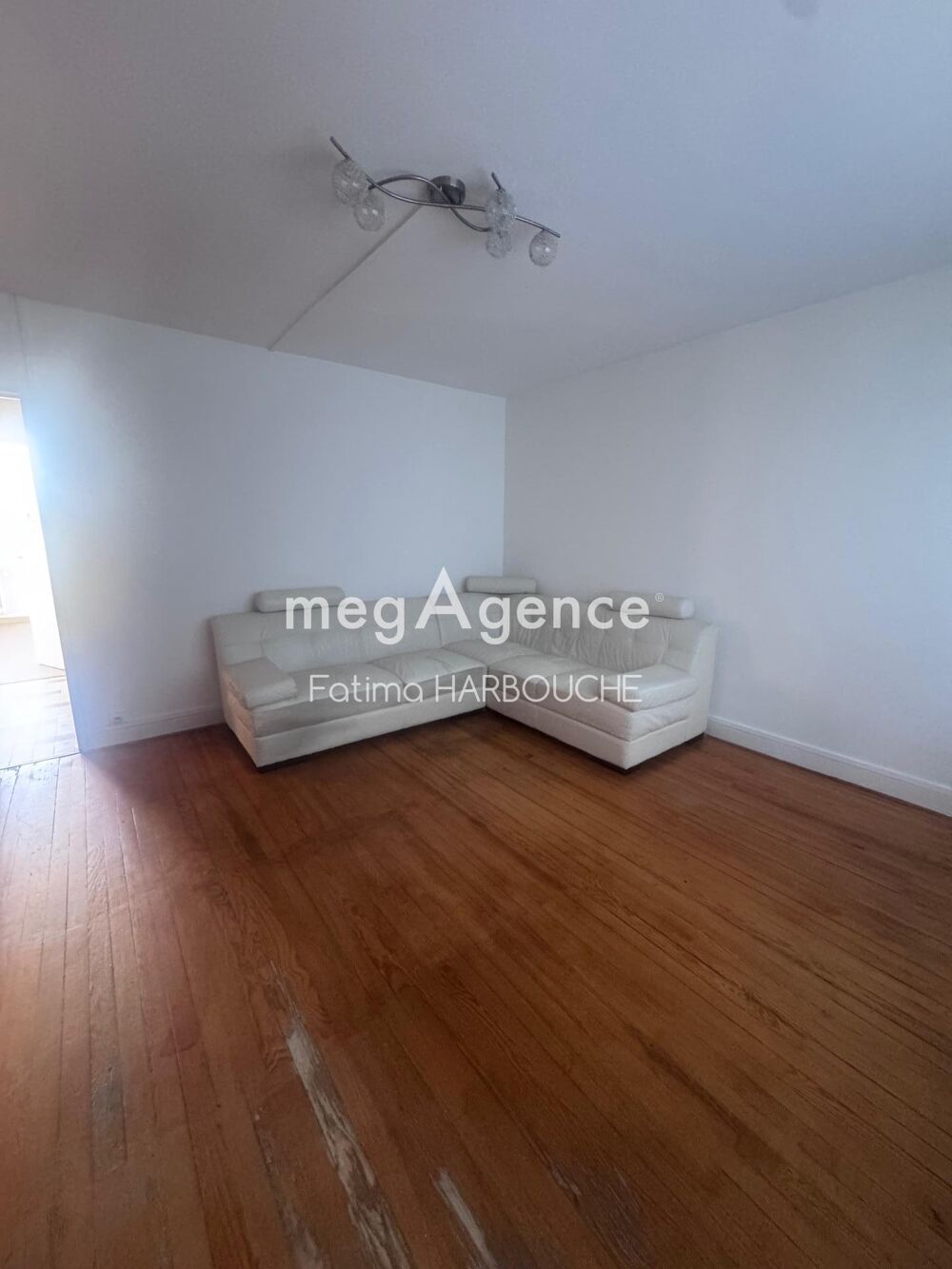 À Vendre : Appartement T3  56 m²  Le Chambon-Feugerolles