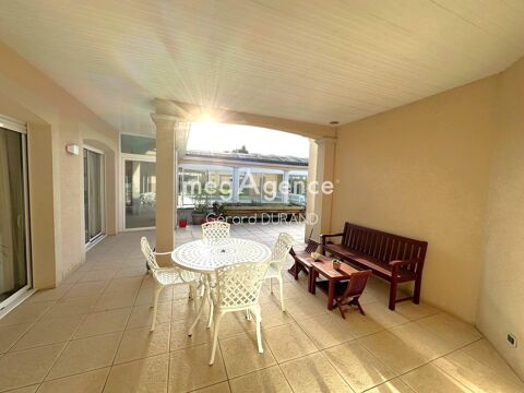   Maison d'exception sur beau terrain entirement clos Maison - 7 pice(s) - 322 m