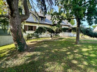  Maison  vendre 9 pices 182 m