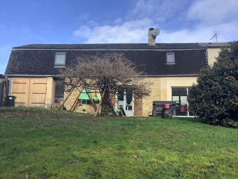   Une facade anodine, deux maison qui s'entrelace Maison - 7 pi�ce(s) - 242 m�