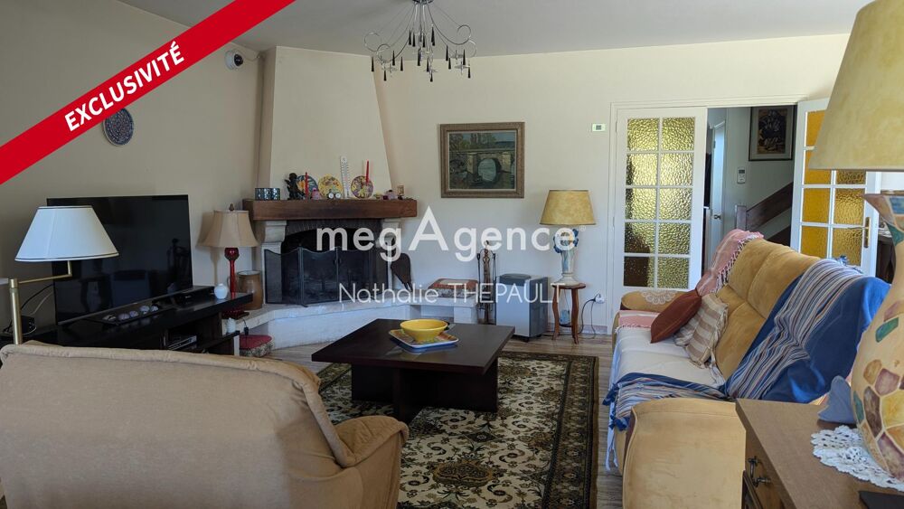 GUERNES (78520)  Élégante propriété familiale de 230 m².