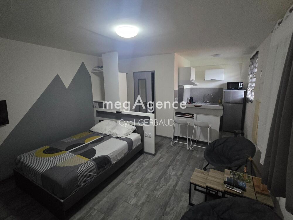 Vente Appartement A vendre appartement T1 entièrement refait à neuf et meublé à Cayenne secteur montabo. Cayenne