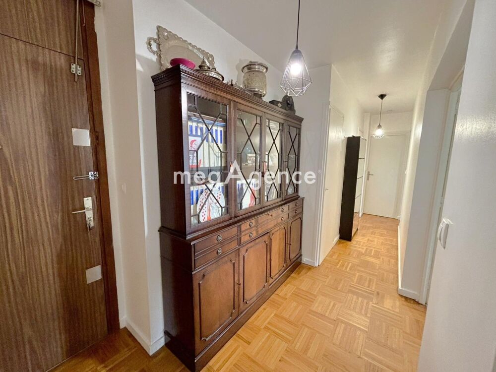 Vente Appartement Appartement 2 pièces, idéalement situé, loggia Lyon 3