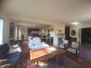  Maison  vendre 6 pices 275 m