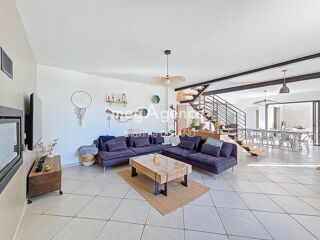 Vente Maison Maison de caractère avec grand terrain et studio avec revenu locatif Cholet