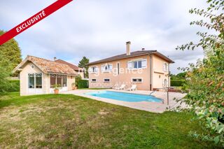 Vente Maison Maison familiale avec piscine au cœur du village Dommartin