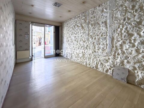   Local commercial 22 m² – Centre de Lagnieu 
