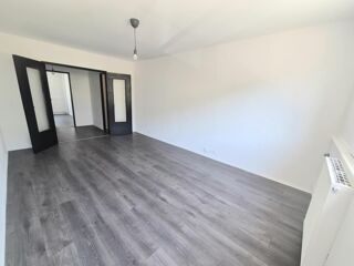  Appartement à louer 4 pièces 75 m²