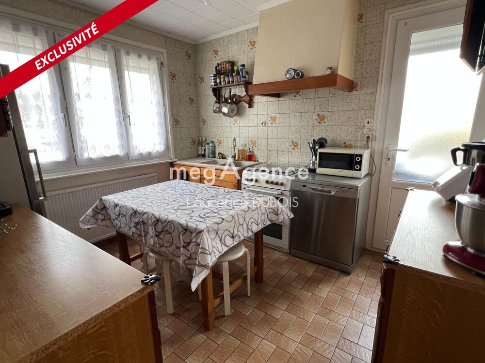Maison de résidence de 82 m2 habitable idéal jeune couple, 4 chambres, située dans un quartier calme et proche de toutes commodi