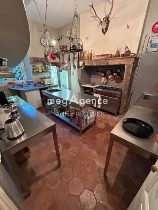  Propri�t�/ch�teau � vendre 15 + pi�ces 400 m�