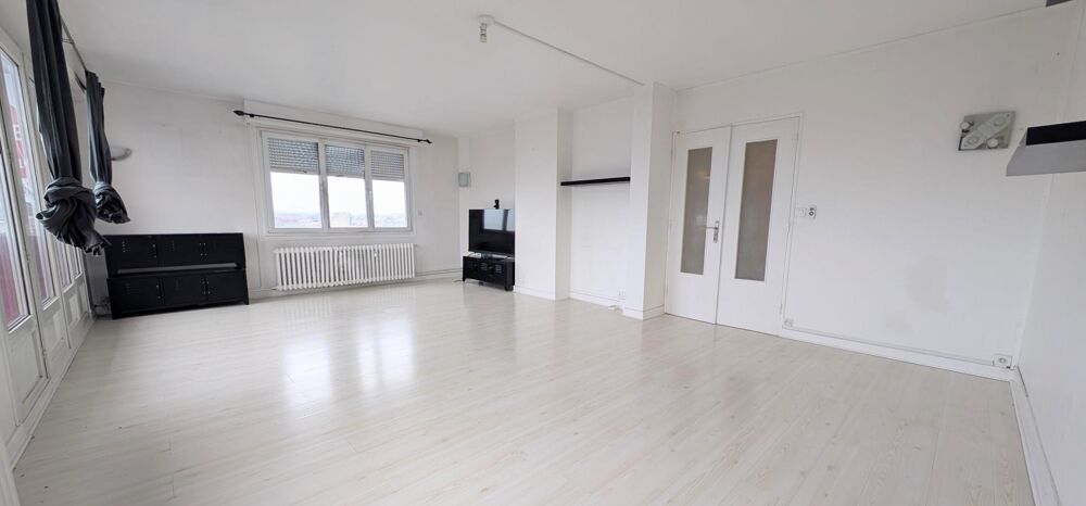 Appartement lumineux 2 chambres, balcon, proche métro et parc Barbieux