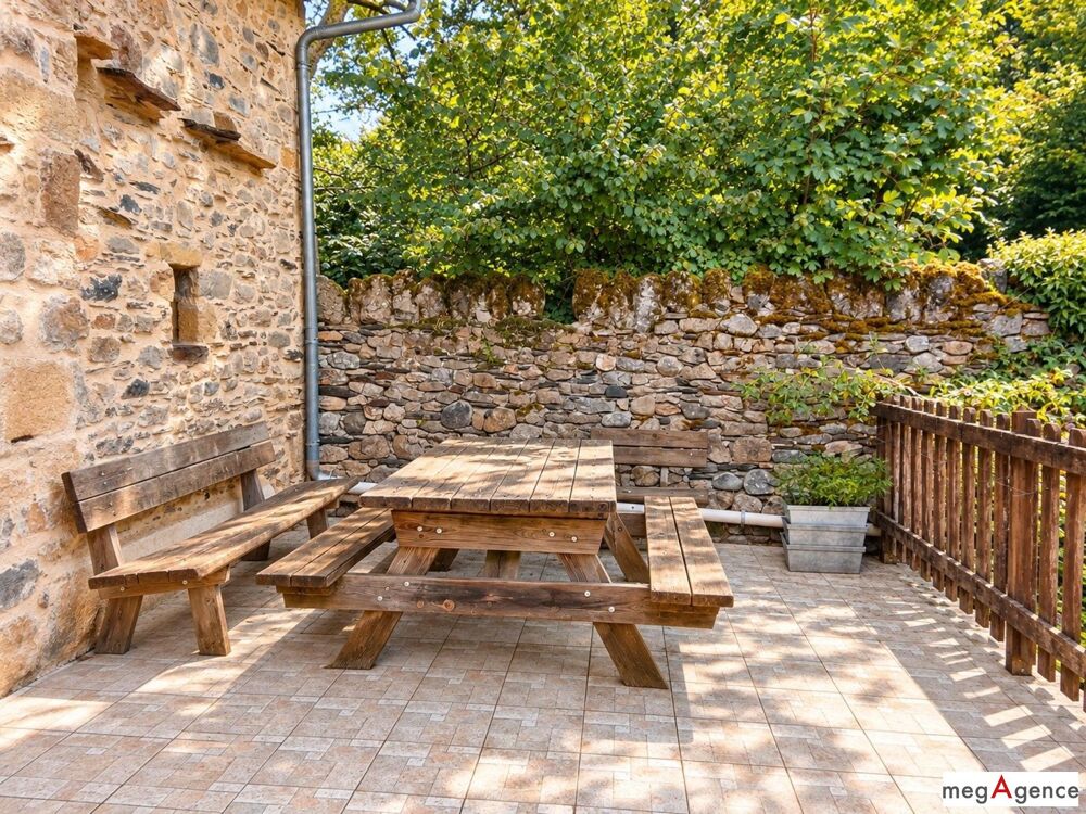Vente Maison Maison 4 pièces avec jardin de 500 m² et terrasse Meyrueis