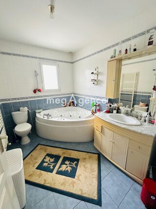  Maison � vendre 8 pi�ces 198 m�