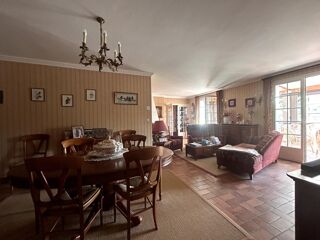  Maison  vendre 10 pices 214 m