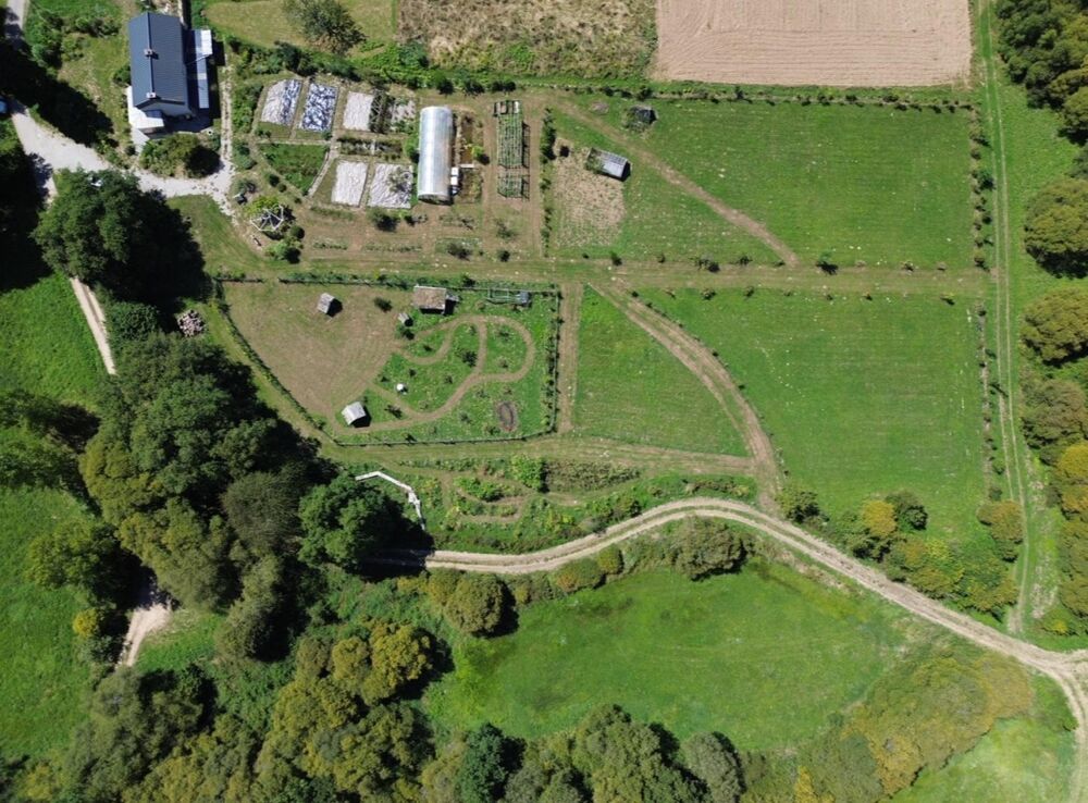 Vente Maison Maison 5 pièces - 10.000 m2 terrain Pleucadeuc