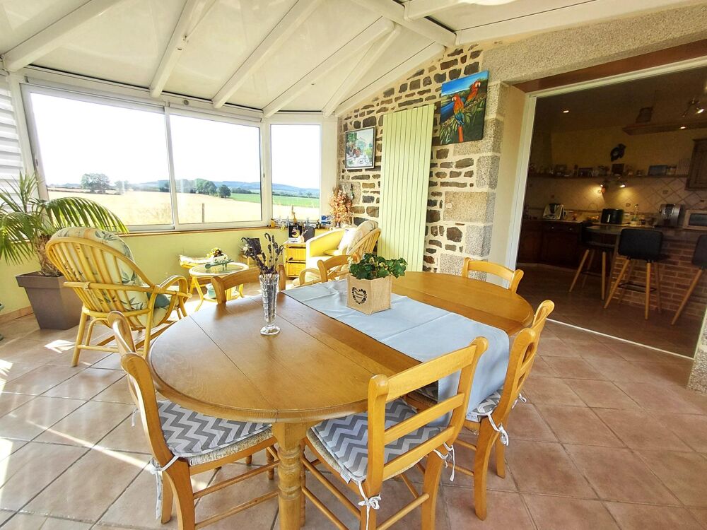 Vente Maison Maison en pierre rénovée, dépendances, hangar de 260m² Carrouges