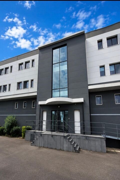 ACH&Egrave;RES (78260) ENTREP&Ocirc;T AVEC BUREAUX ET PARKINGS 4110 78260 Acheres