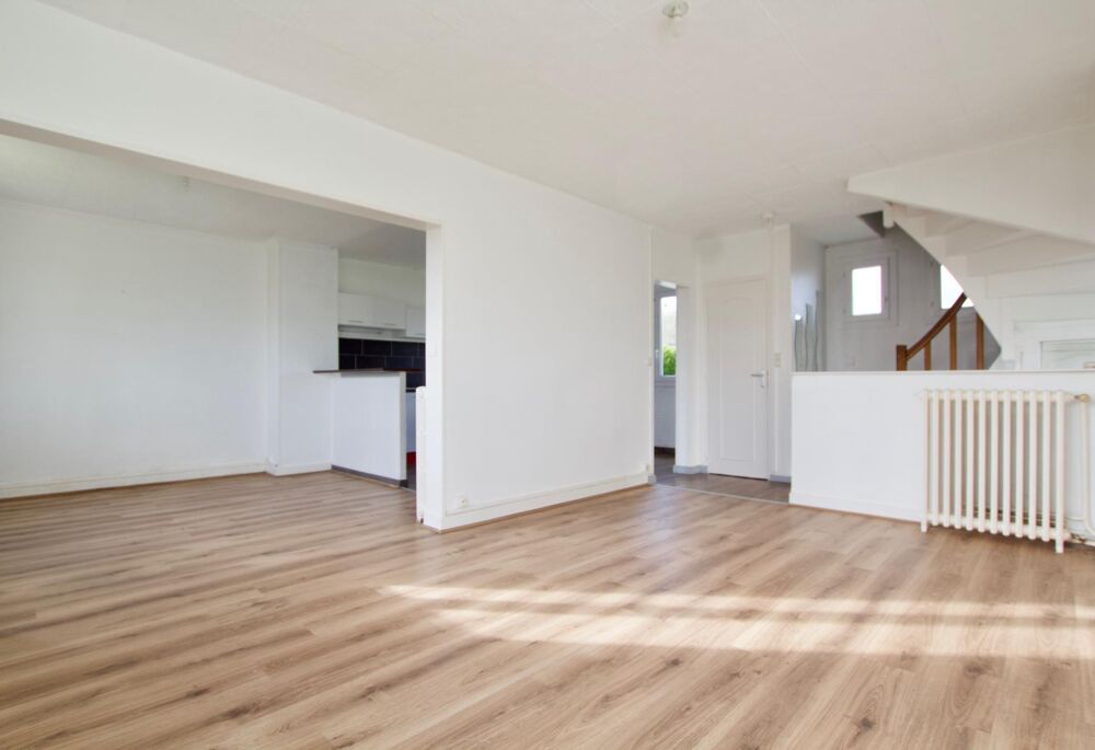 Vente Maison PROCHE COMMERCES – MAISON INDIVIDUELLE T4 – JARDIN CLOS – SOUS-SOL COMPLET Plouer-sur-rance