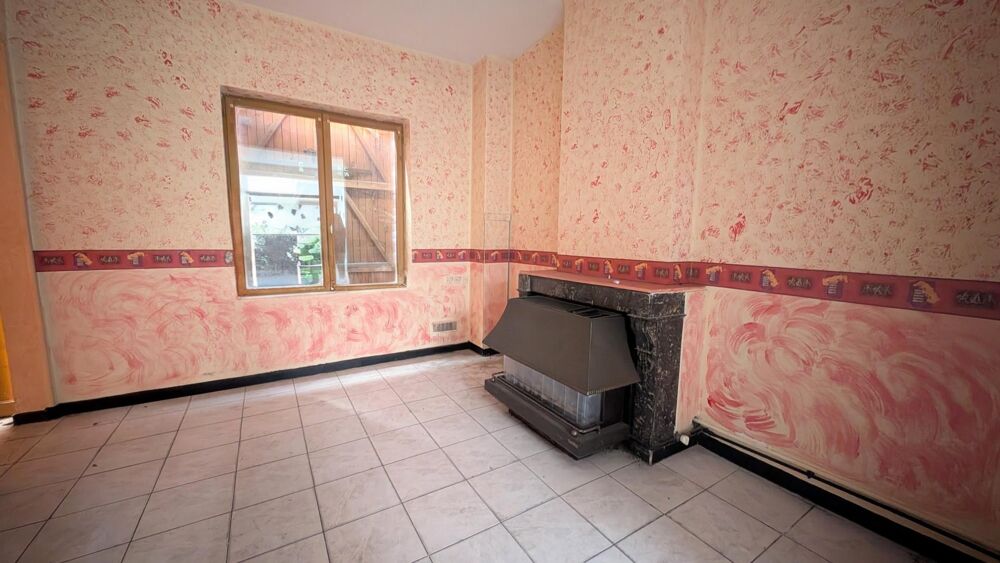 Vente Maison Opportunité à saisir ! Maison 3 chambres à 10 minutes à pied du métro Croix