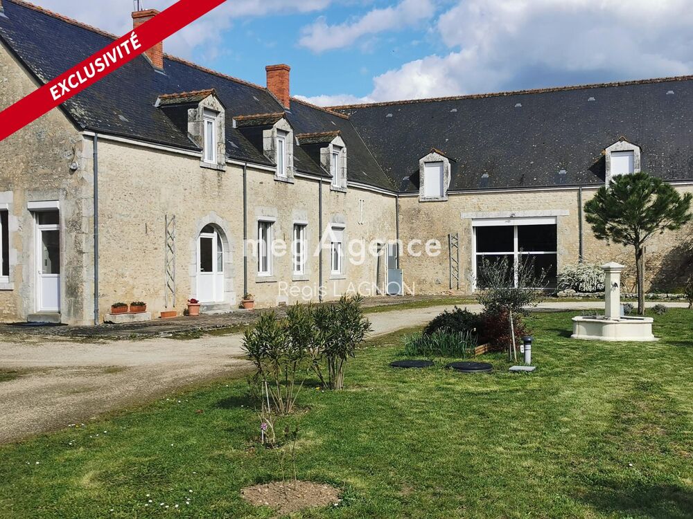A Saisir, venez poser vos valises dans ce très beau corps de ferme de 195m2 entièrement rénové avec piscine intérieure.