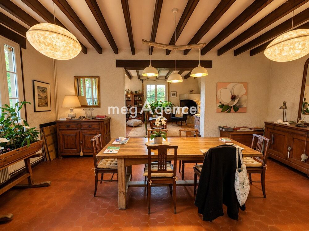 Vente Maison Propriété avec piscine et dépendances – Jusqu'à 5,3 hectares aux portes de Bordeaux Camblanes-et-meynac