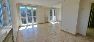 Vente Appartement APPARTEMENT T4 DE 88 M² AVEC BALCON, GARAGE ET CAVE VUE DÉGAGÉE. RÉSIDENCE SÉCURISÉE Saint-etienne