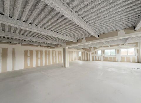   ACHÈRES (78260) ENTREPÔT AVEC BUREAUX ET PARKINGS 