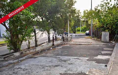   Droit au bail - Restaurant 28m² env + Terrasse 100m² env (inclus 3 places parking privé) 