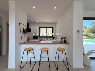  Maison  vendre 7 pices 243 m