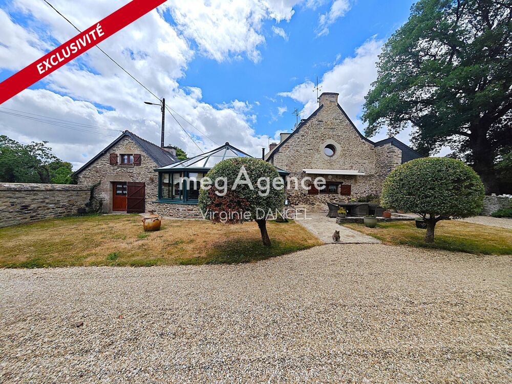 Maison en pierre avec double garage