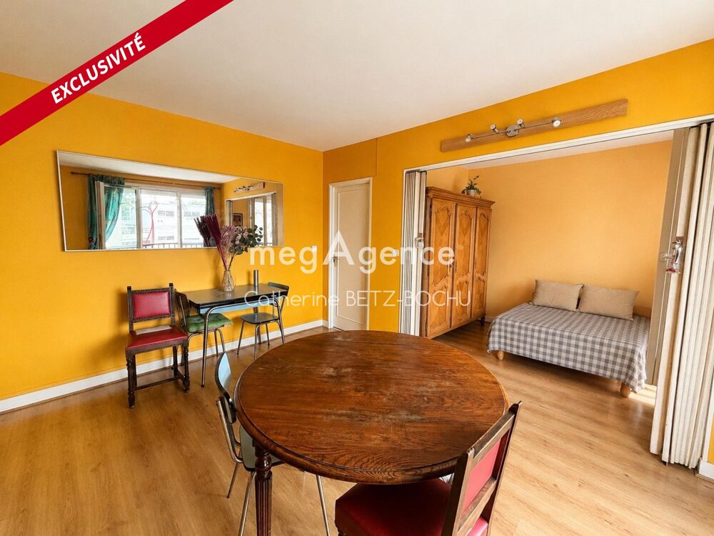2 pièces 40 m² avec balcon, parking et cave, proche quais de Seine