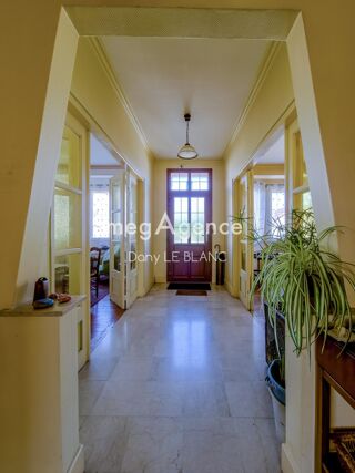  Maison  vendre 7 pices 180 m