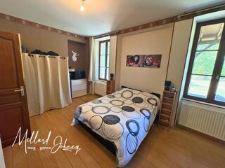  Maison  vendre 8 pices 220 m