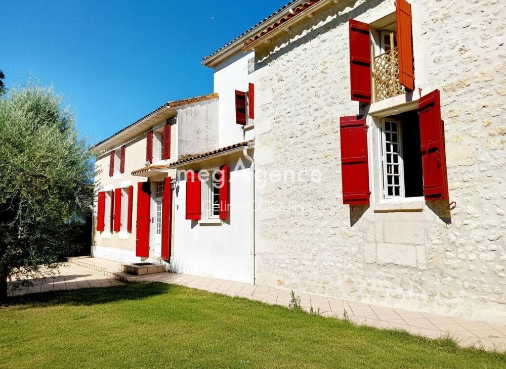Vente Maison Maison charentaise de caractère – 174 m² – 3 chambres – Terrain de 5 800 m² – Vue rivière Marignac 17800