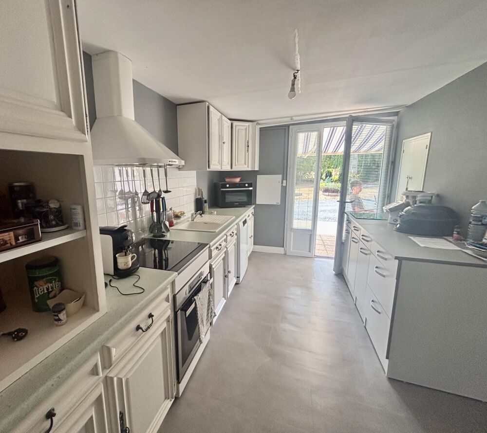 Vente Maison Maison avec dépendances et 6920 m² de terrain Saint-laurent-de-cuves