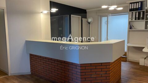 Local Professionnel 6 pi&egrave;ces - centre Les Sables d'Olonne 329800 85100 Les sables-d'olonne