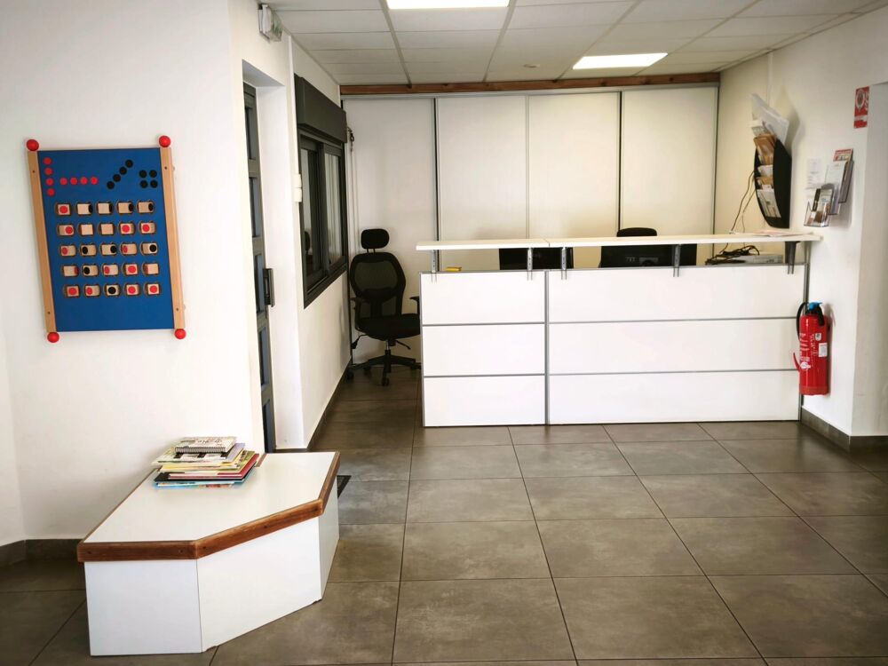   LOCAL COMMERCIAL A VENDRE SAINT-PIERRE 