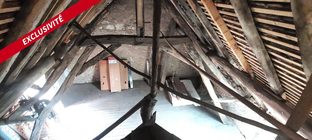 Vente Maison Maison de bourg à rénover – Beau potentiel d'aménagement Chambon