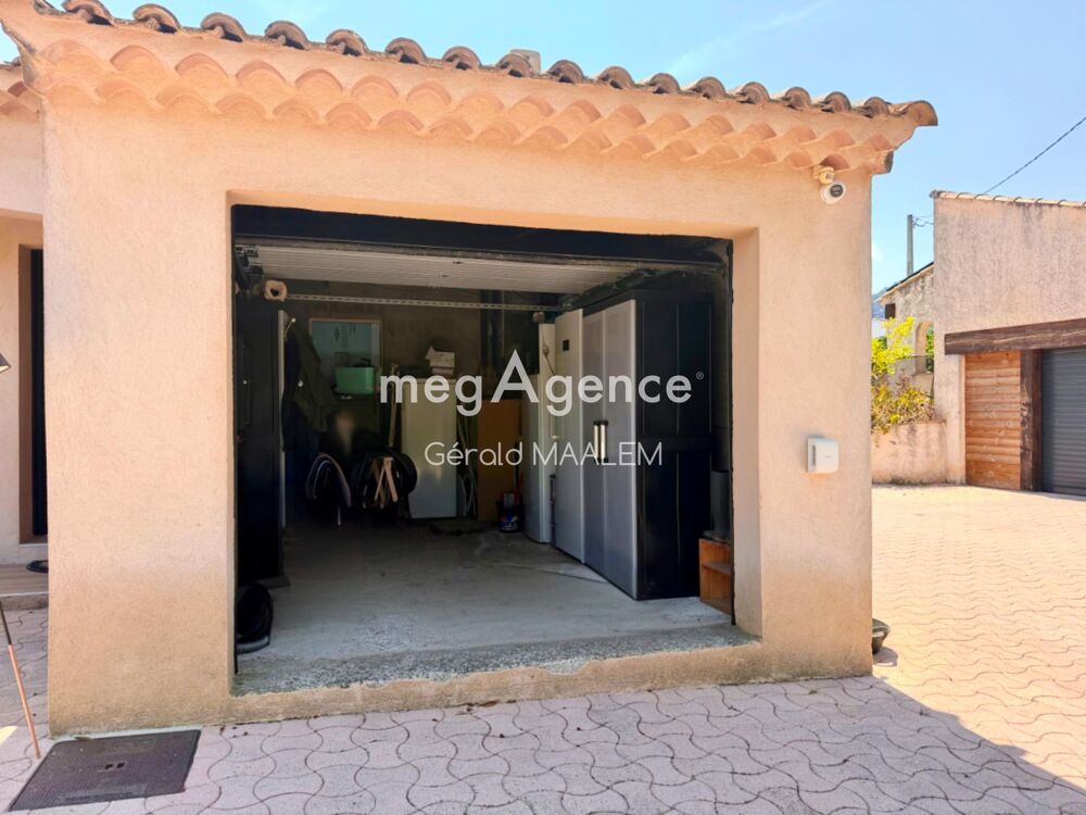 à vendre  Maison Roquebrune-sur-Argens (83520)