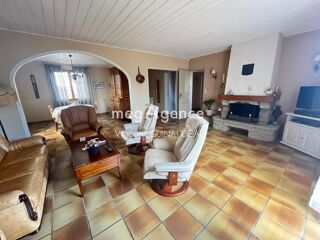  Maison  vendre 5 pices 111 m