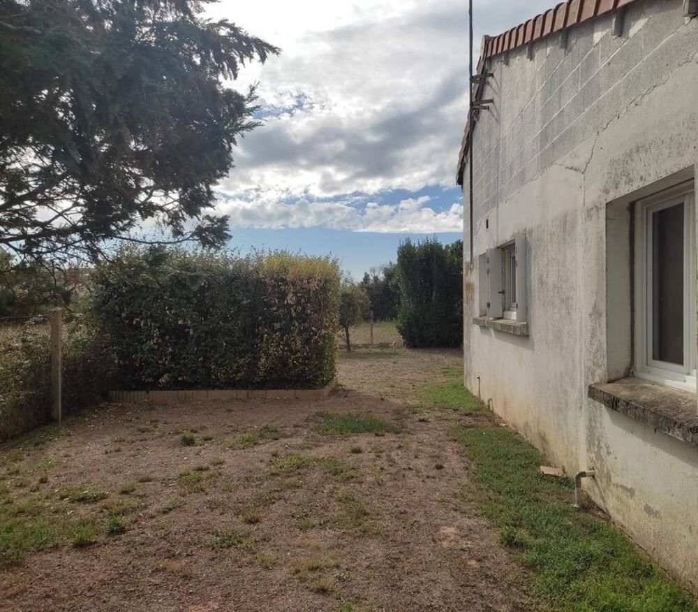 Vente Maison Maison à rénover avec 720 m² de terrain et à 7 minutes de la plage de Boisvinet Jard-sur-mer