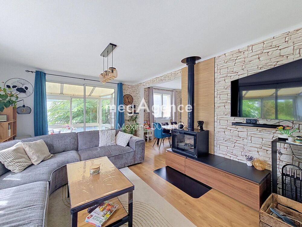 Vente Maison MAISON FAMILIALE 170 M² – 4 CHAMBRES – TERRAIN 651 M² Le puy-saint-bonnet