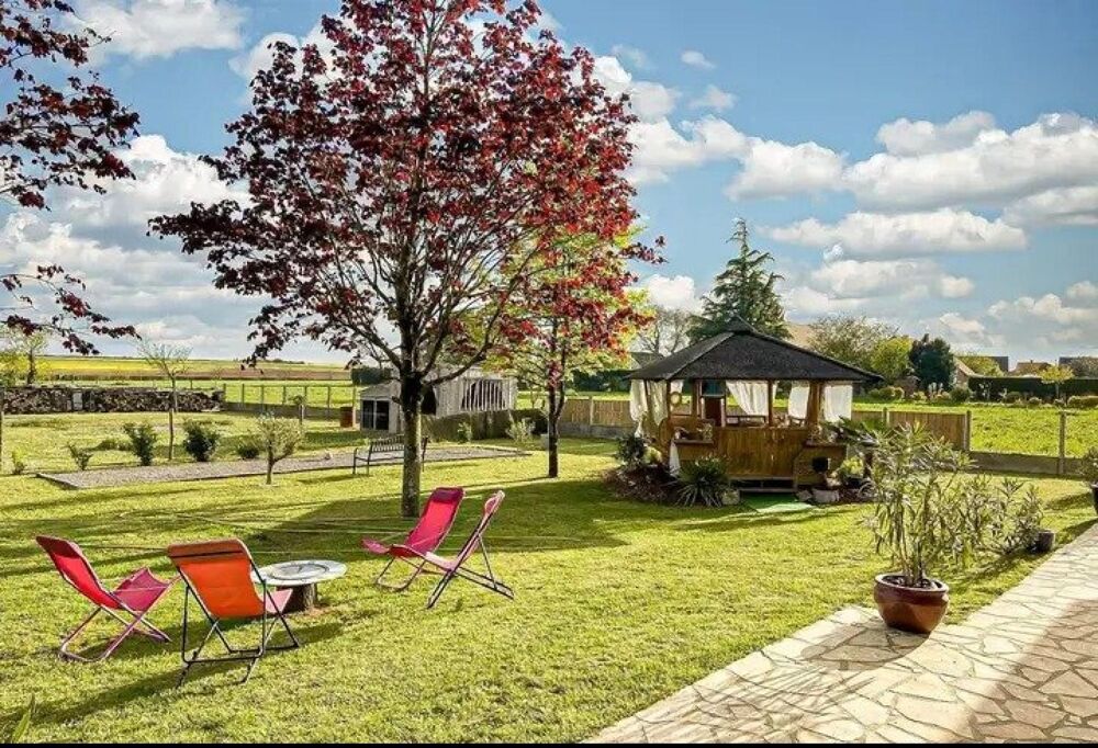 Vente Maison MAISON SPACIEUSE SUR UN TERRAIN DE 4548 METRE CARREE DONT UNE PARTIE CONSTRUCTIBLE Parce-sur-sarthe