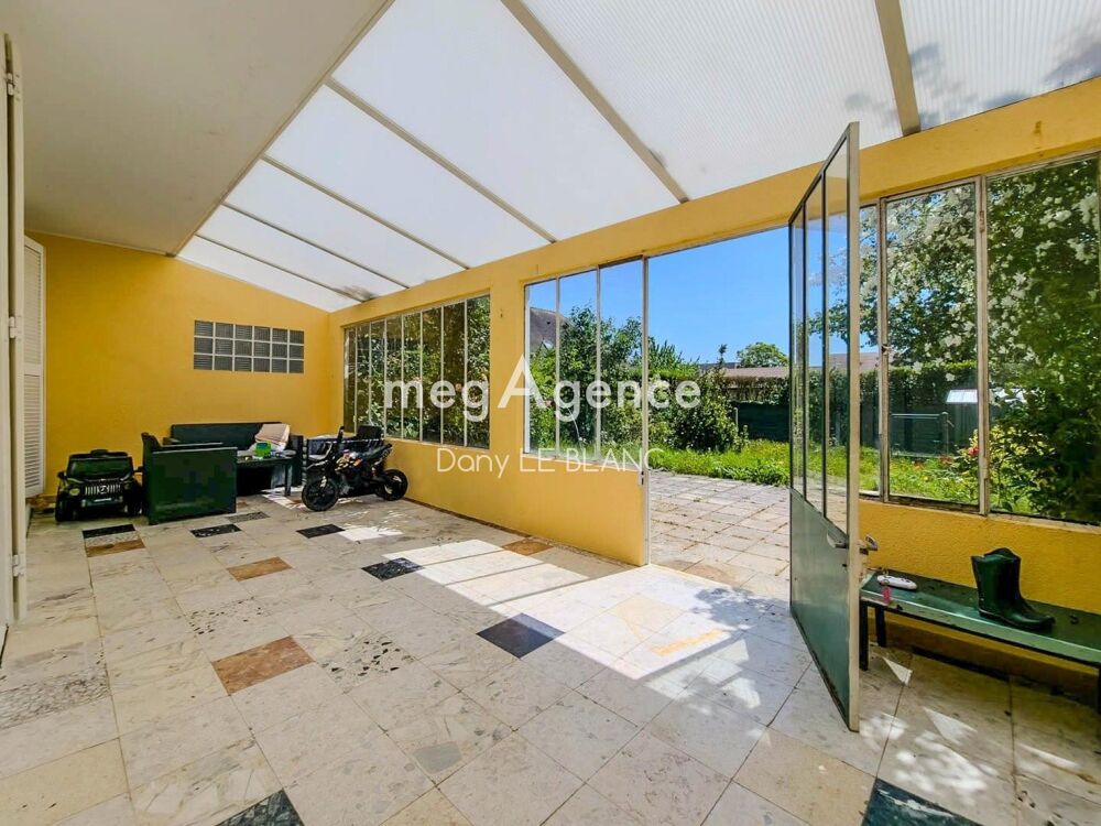 Maison avec jardin plein sud, véranda et sous-sol