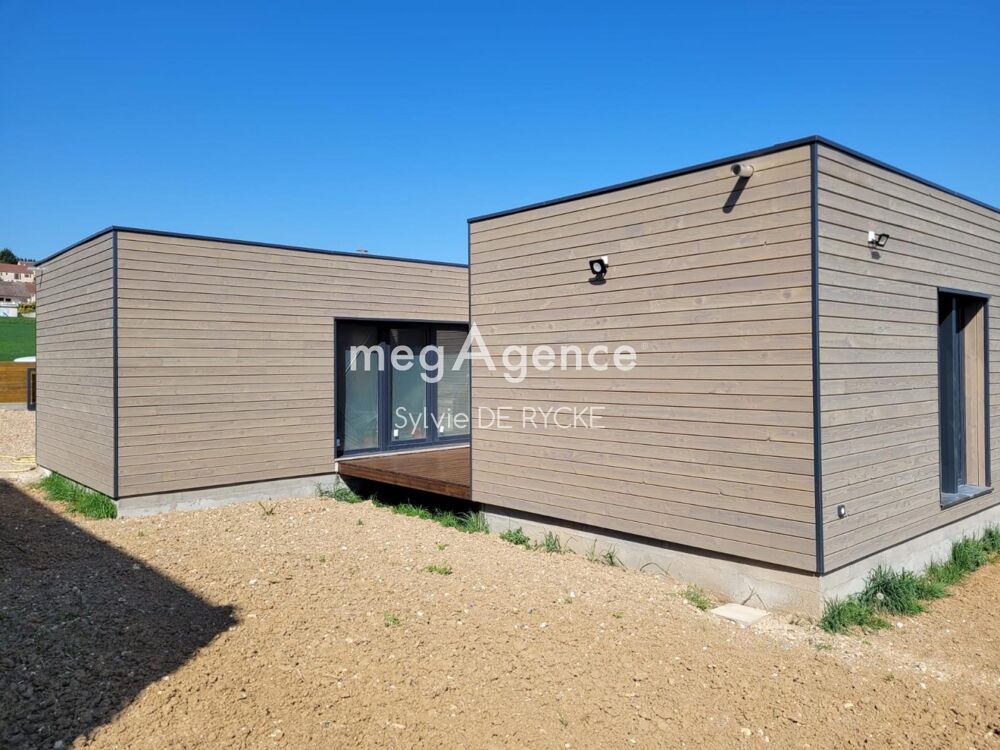 Maison neuve toit plat