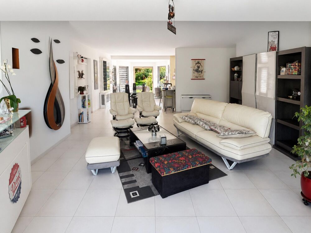 Vente Maison Maison 183 m² avec un très beau jardin et dépendances Mulsanne
