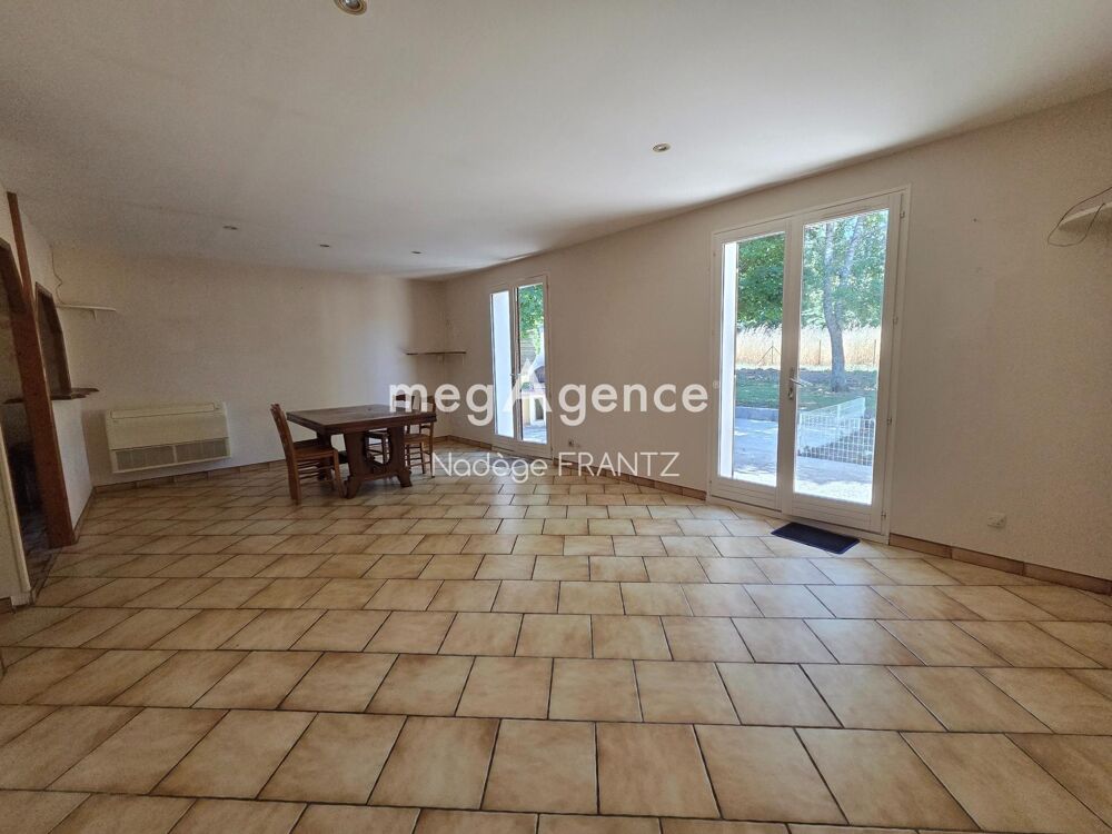 Pavillon rénové 80 m² - 2 chambres - Garage - Terrain 1 000 m²- Asnières la Giraud 17400