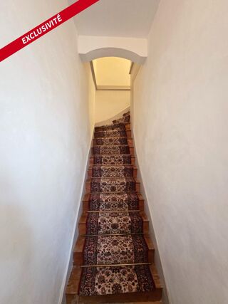  Immeuble � vendre 137 m�