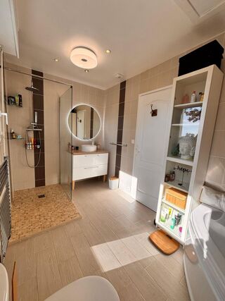  Maison à vendre 8 pièces 215 m²