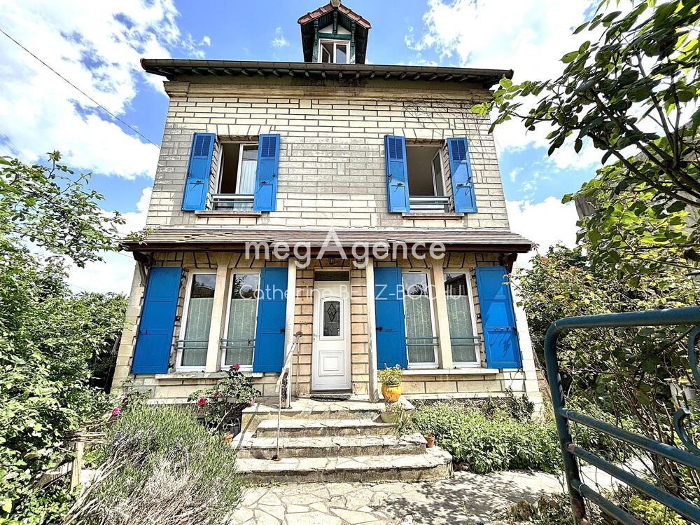 CHARMANTE MAISON DE CARACTERE AU CALME AVEC JARDIN